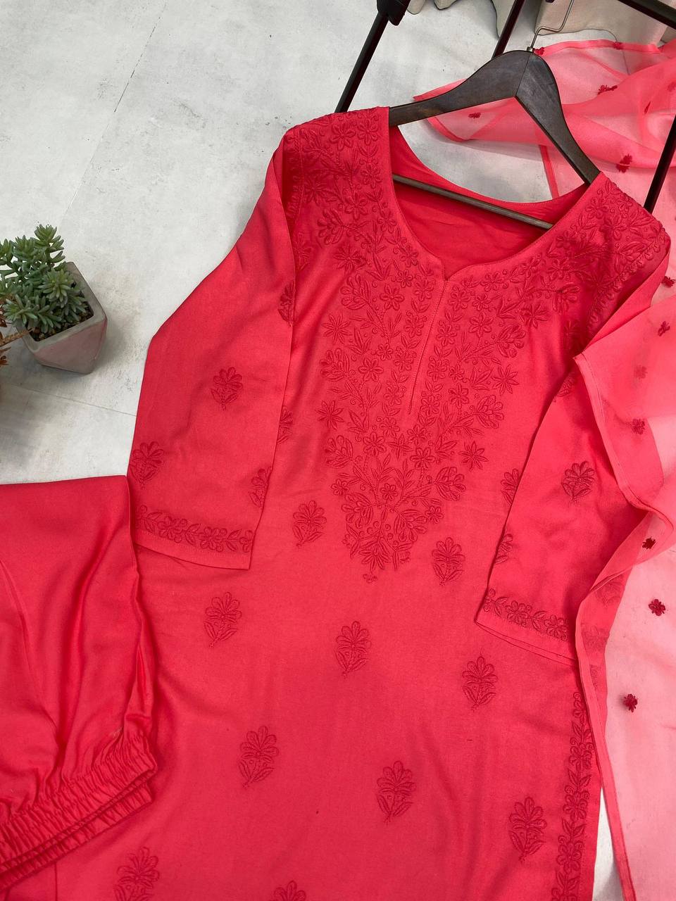 Red Chikankari set